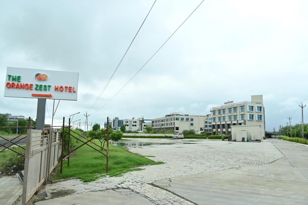 Отель The Orange Zest Vithalpur Экстерьер фото